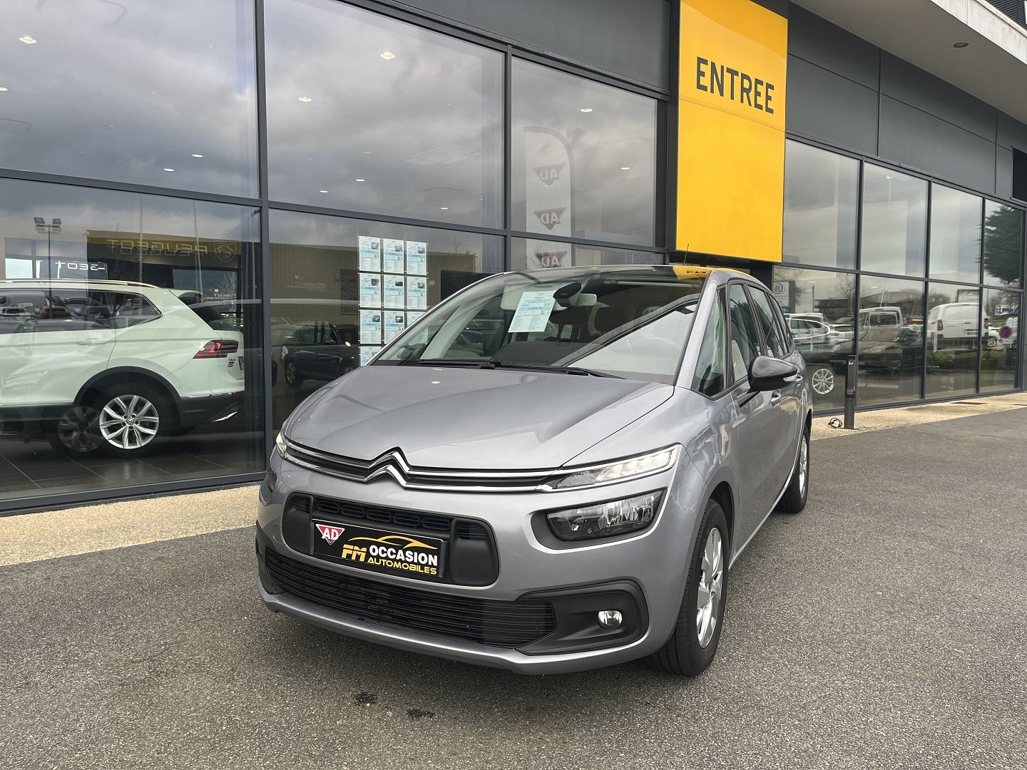 CITROEN GRAND C4 SPACETOURER a vannes en morbihan et bretagne